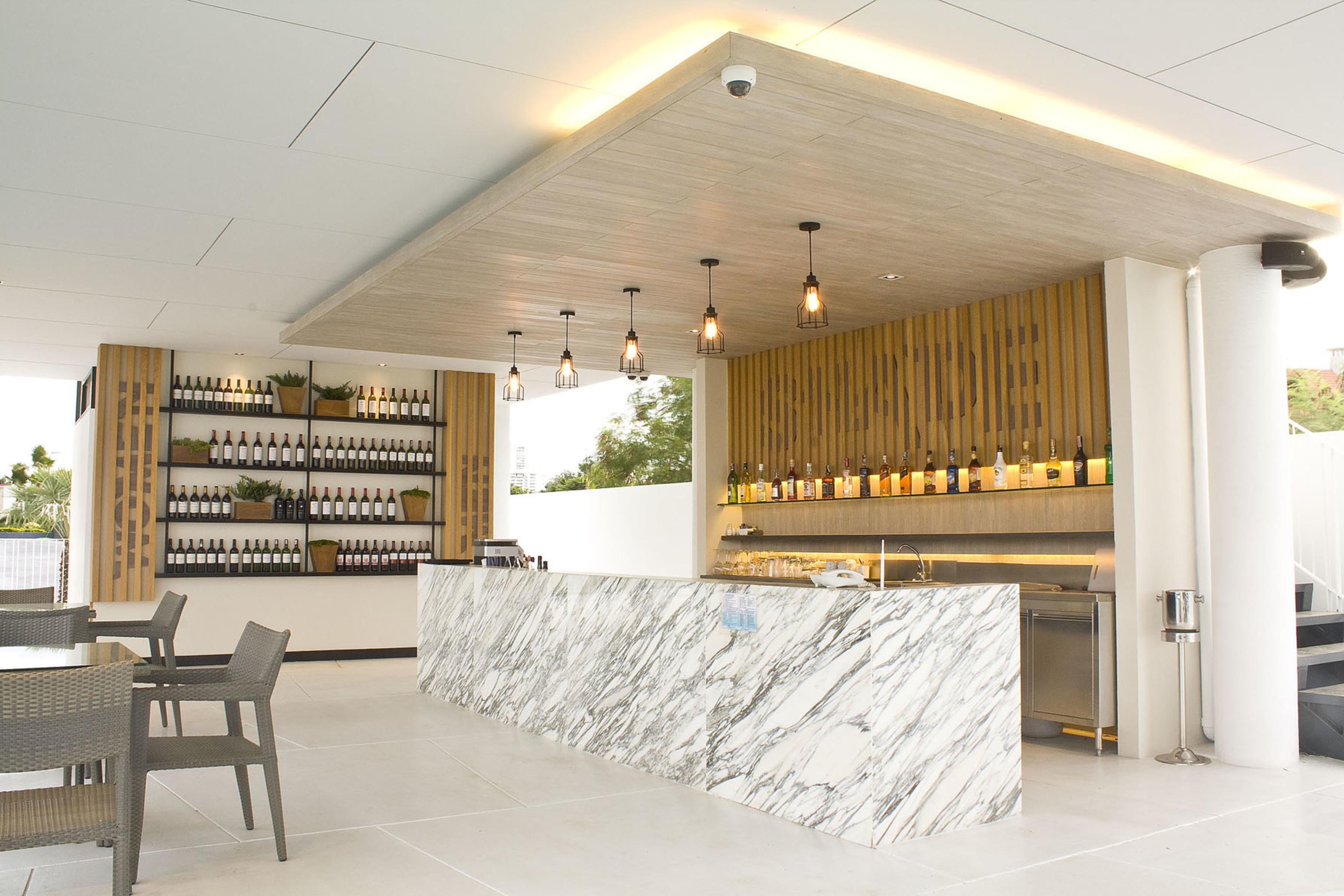 Tsix5 Hotel Pattaya Ngoại thất bức ảnh