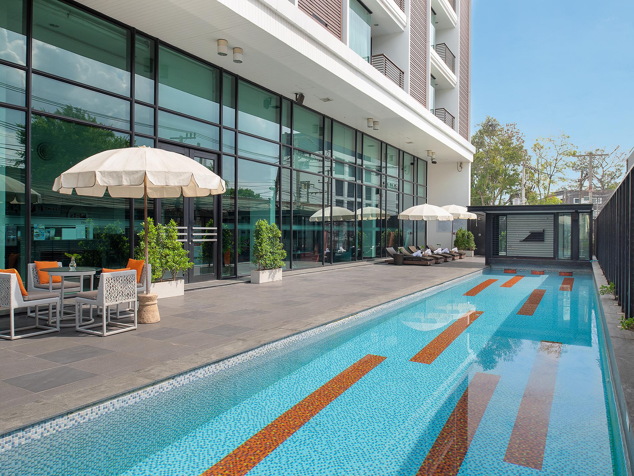 Tsix5 Hotel Pattaya Ngoại thất bức ảnh