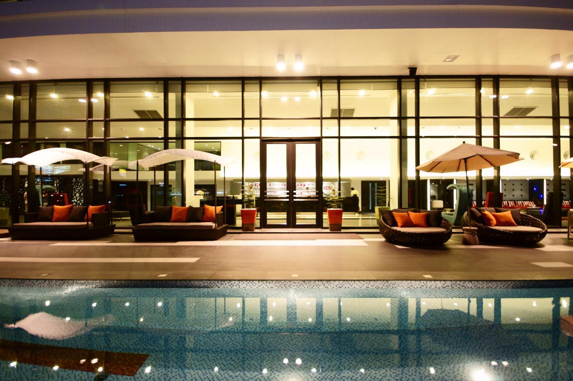 Tsix5 Hotel Pattaya Ngoại thất bức ảnh