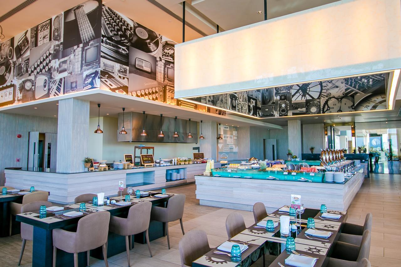 Tsix5 Hotel Pattaya Ngoại thất bức ảnh