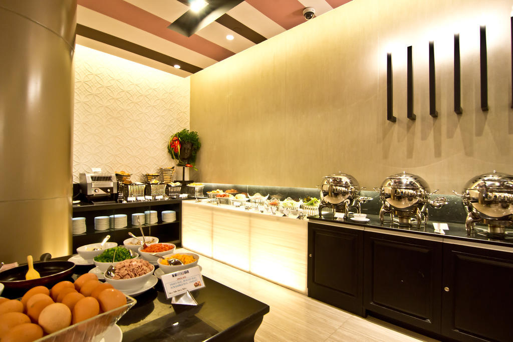 Tsix5 Hotel Pattaya Ngoại thất bức ảnh